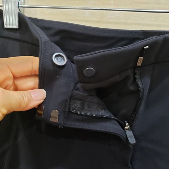 lululemon On The Move *Lightweight - Black - Picture 4 of 9